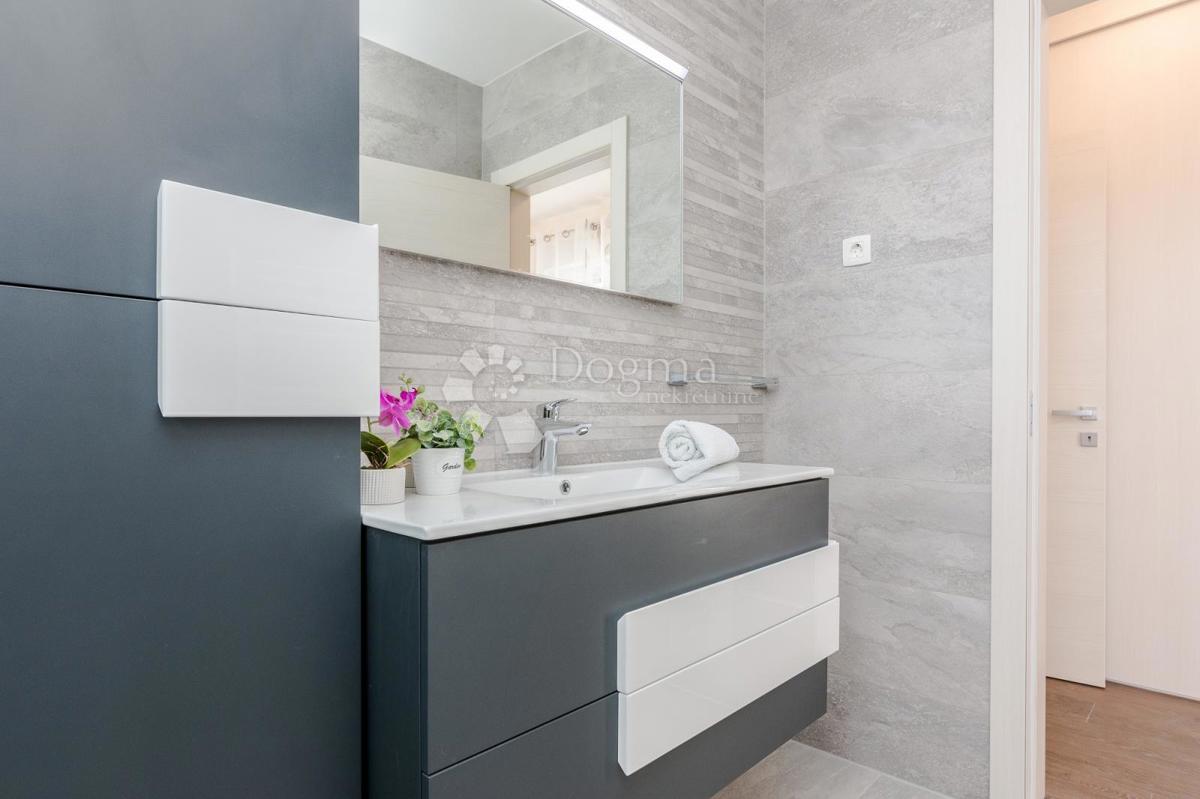 Hiša Zaton, Nin, 603m2