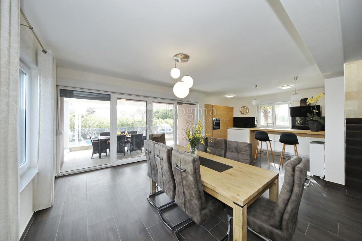 Hiša Zaton, Nin, 603m2