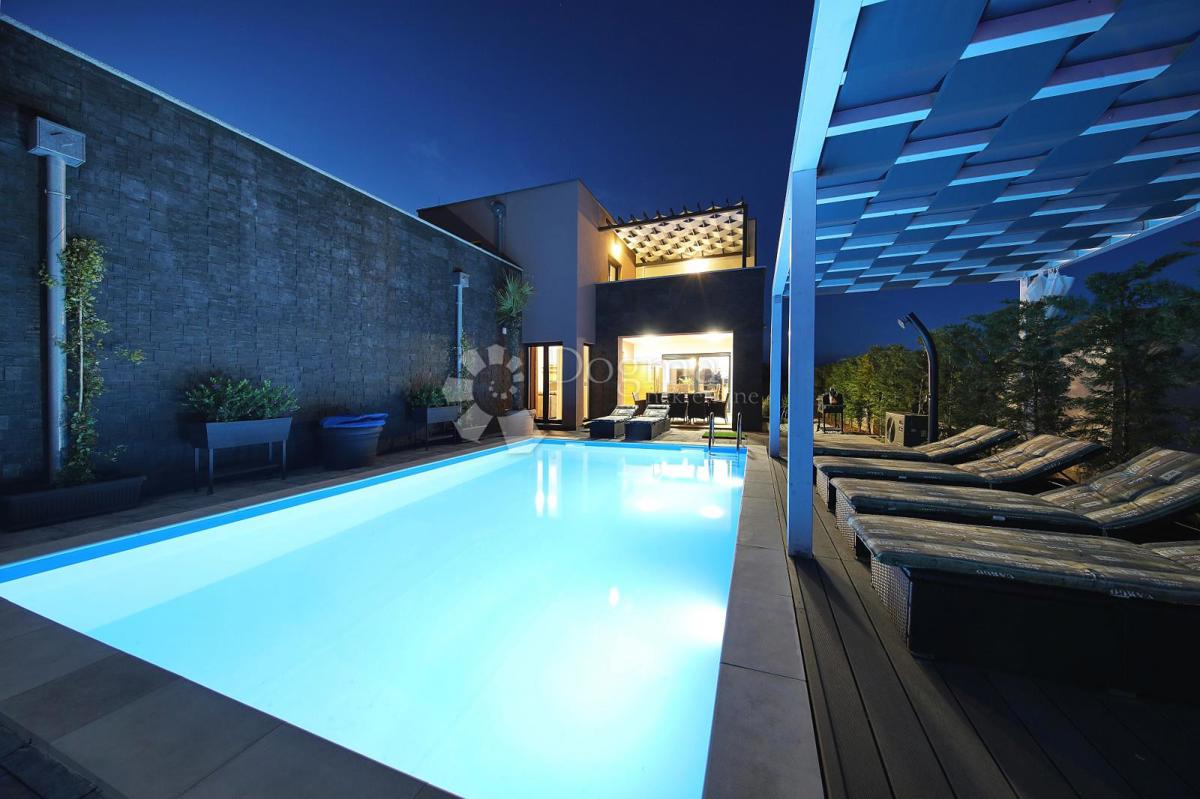 Hiša Zaton, Nin, 603m2