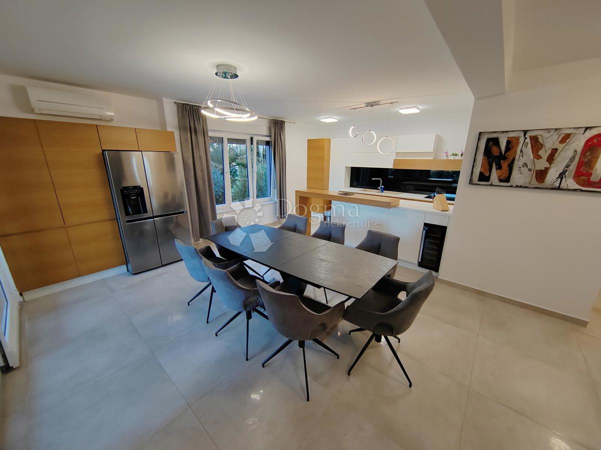 Hiša Zaton, Nin, 603m2