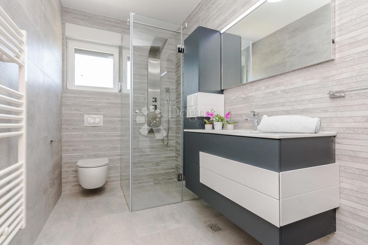 Hiša Zaton, Nin, 603m2