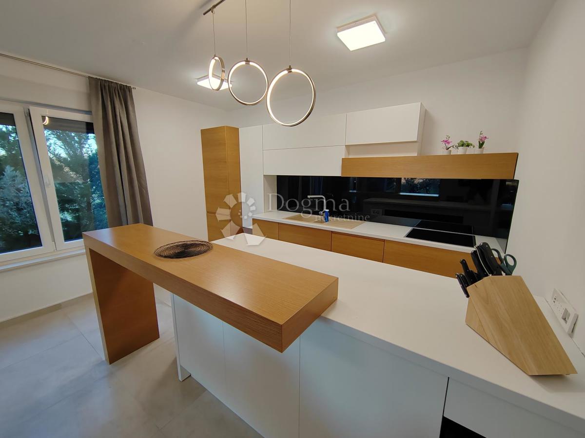 Hiša Zaton, Nin, 603m2