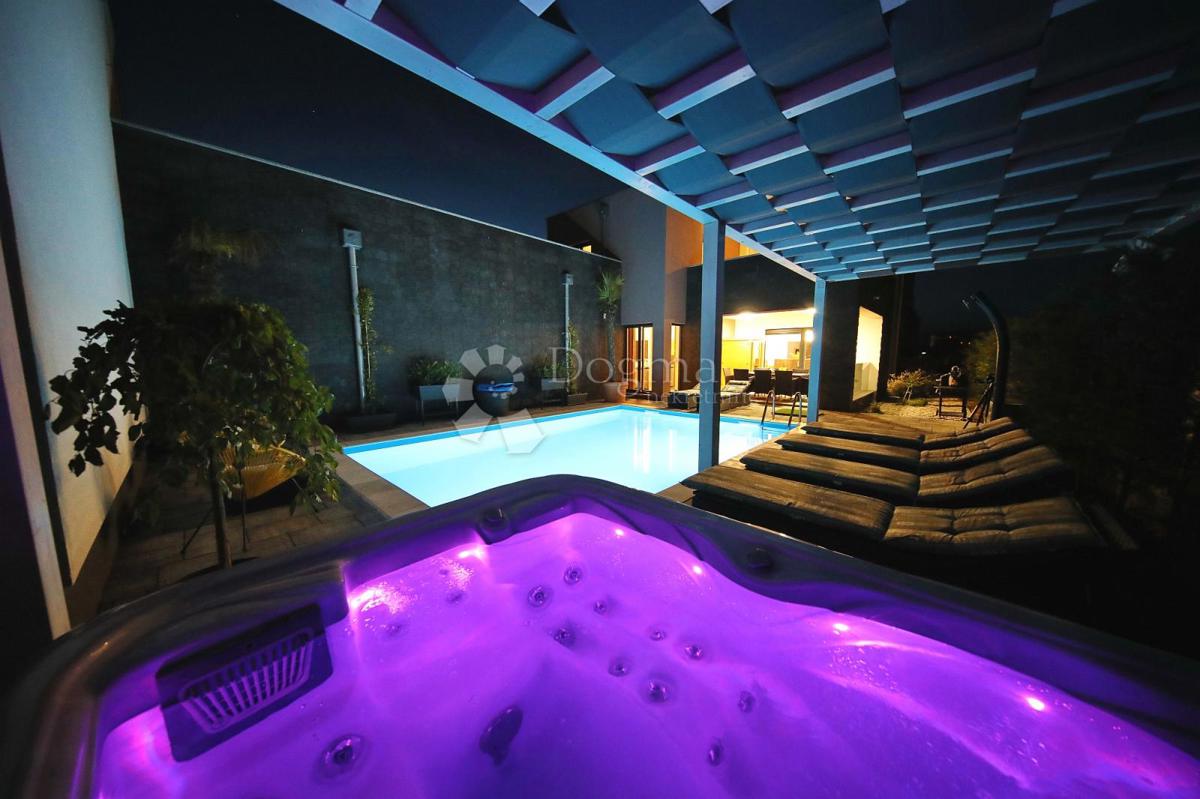 Hiša Zaton, Nin, 603m2