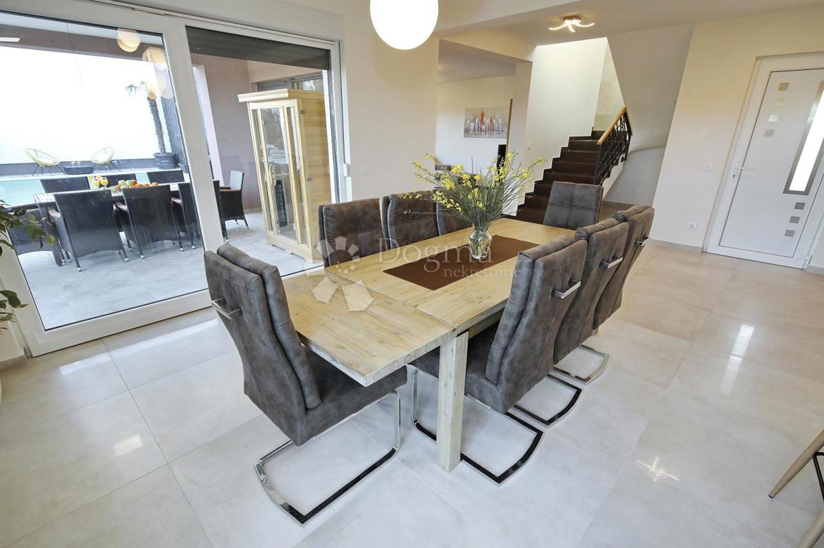 Hiša Zaton, Nin, 603m2