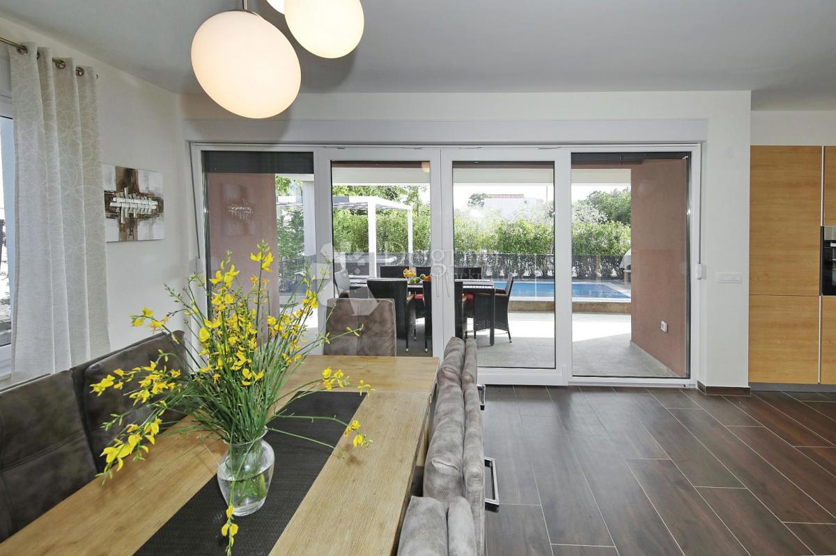 Hiša Zaton, Nin, 603m2