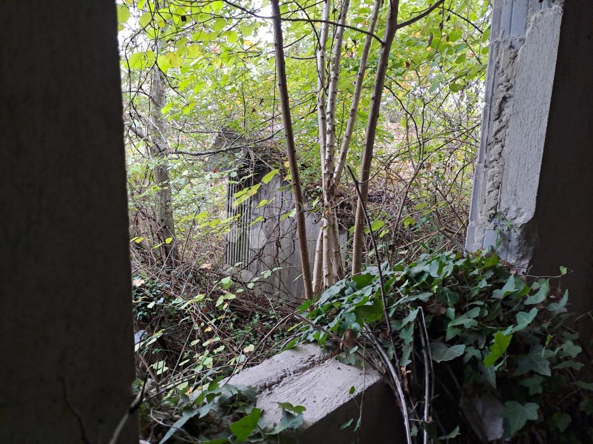 Hiša Pješčanica, Gvozd, 200m2