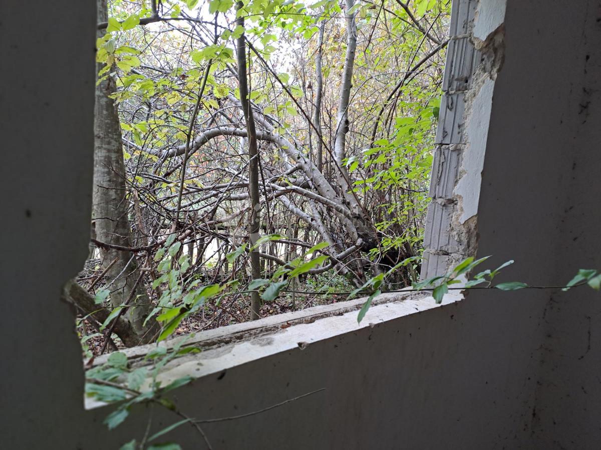 Hiša Pješčanica, Gvozd, 200m2