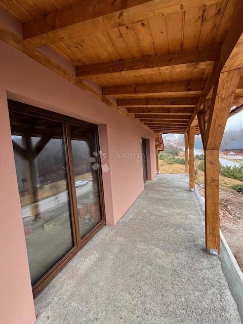 Hiša Mrkopalj, 300m2