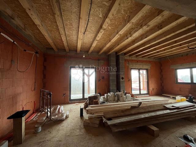 Hiša Mrkopalj, 300m2