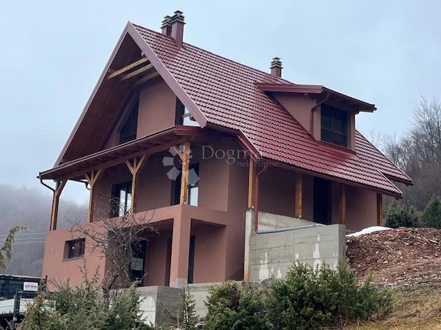 Hiša Mrkopalj, 300m2