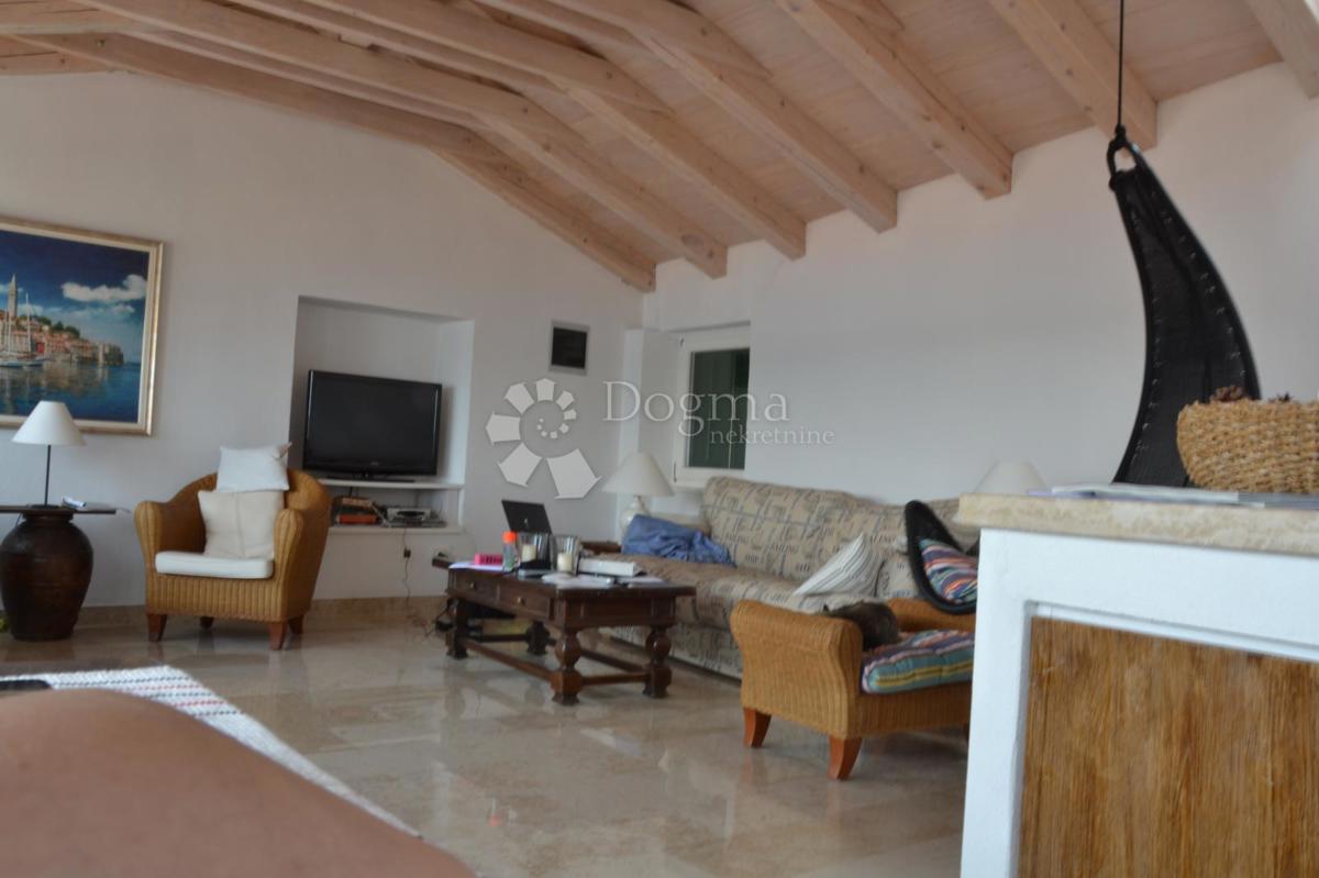 Hiša Rovinj, 102m2