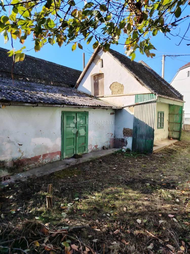 Hiša Kneževi Vinogradi, 90m2