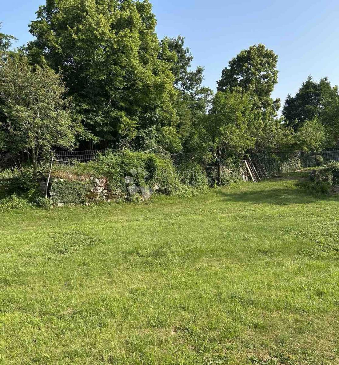 Zazidljivo zemljišče Škalnica, Klana, 794m2