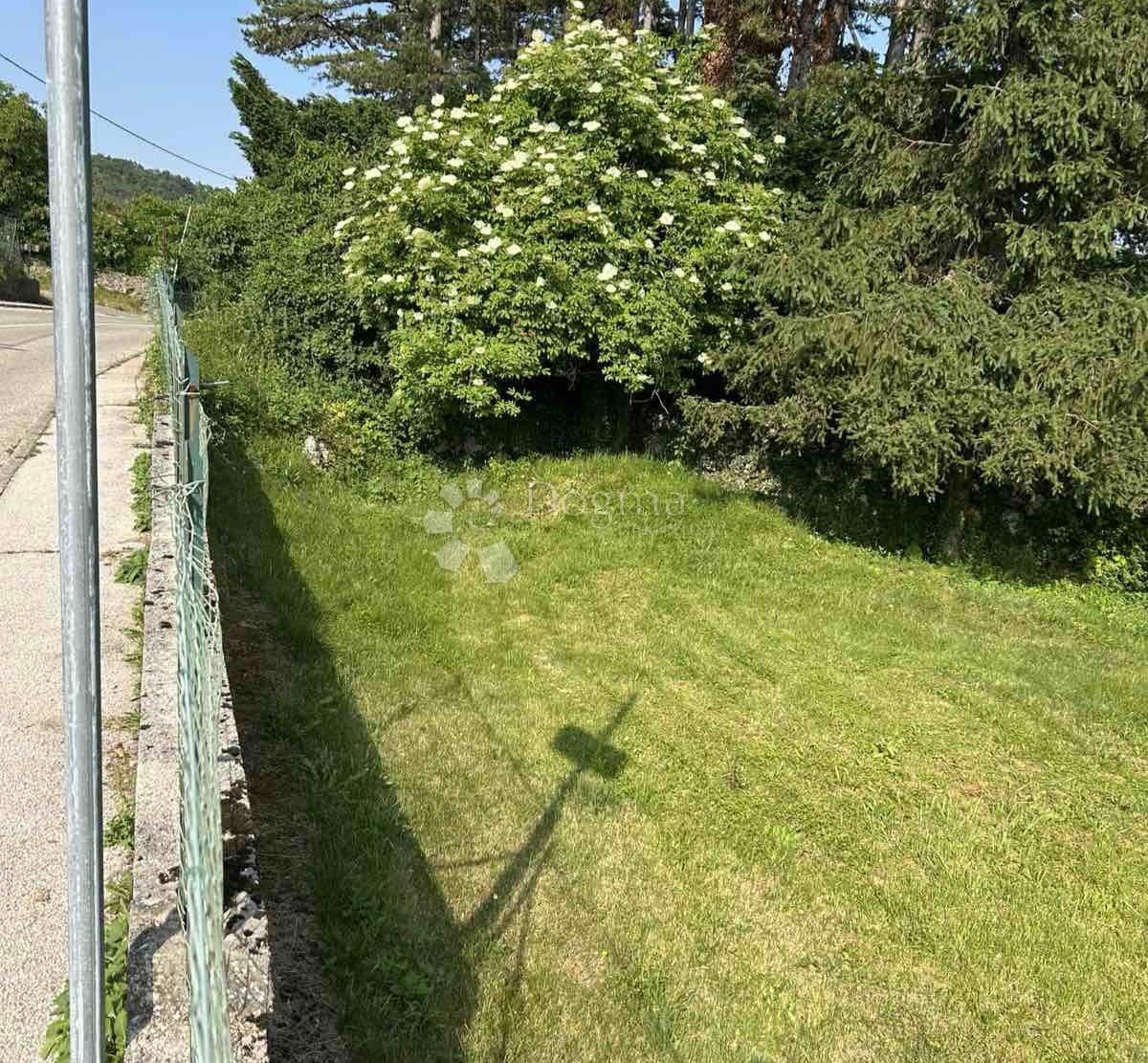 Zazidljivo zemljišče Škalnica, Klana, 794m2