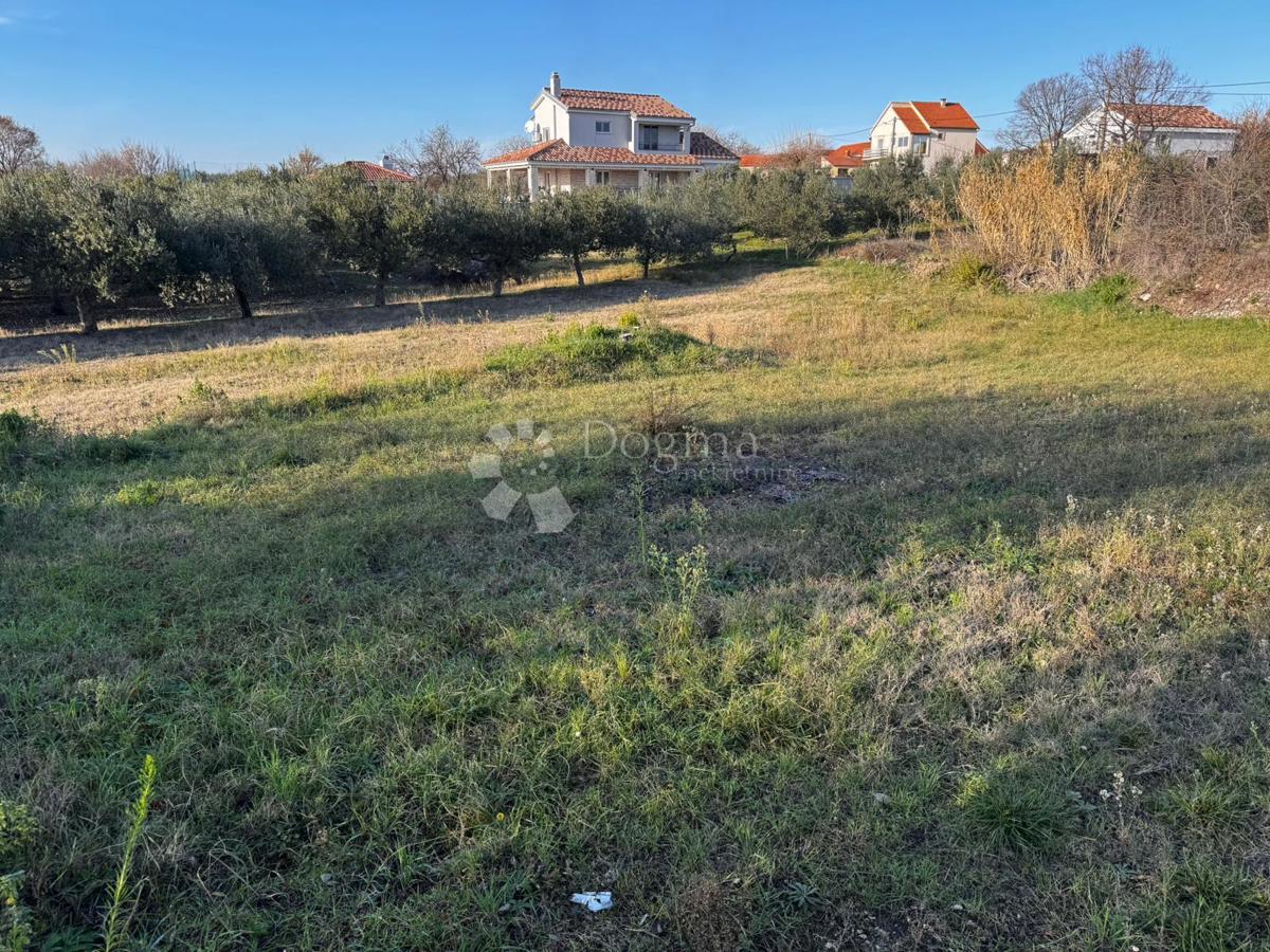 Zazidljivo zemljišče Zemunik Gornji, Zemunik Donji, 1.400m2