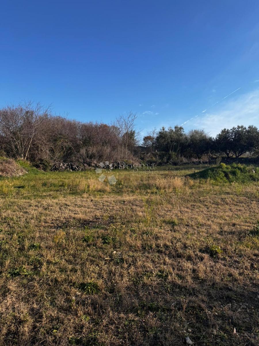 Zazidljivo zemljišče Zemunik Gornji, Zemunik Donji, 1.400m2