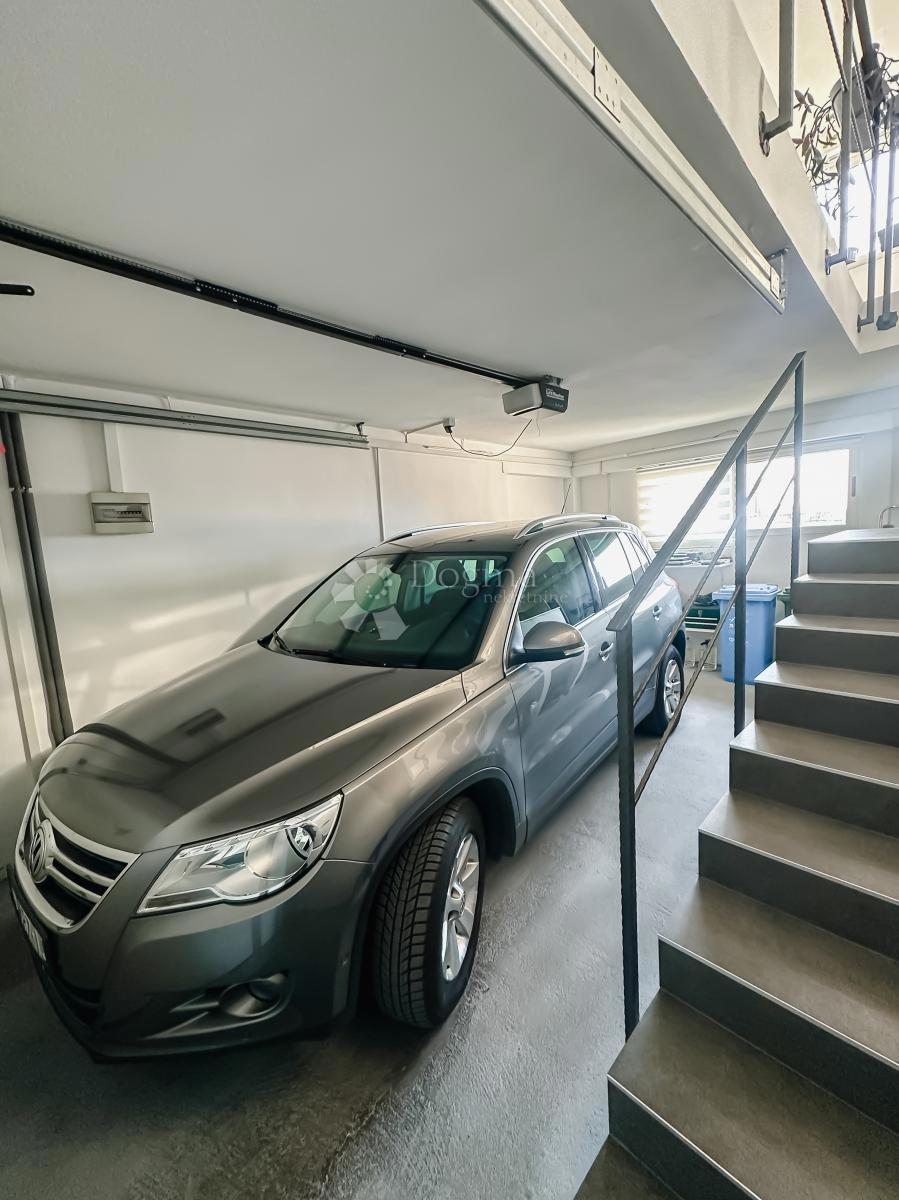 Stanovanje Crnica, Šibenik, 251,93m2