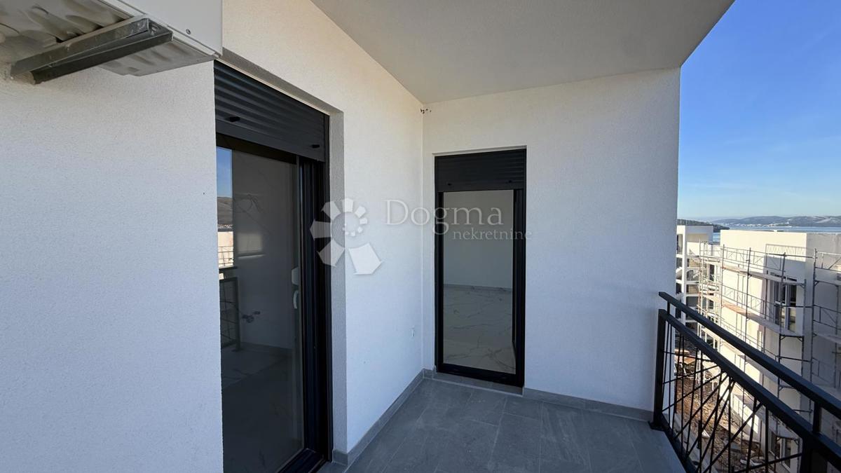 Stanovanje Okrug Gornji, Okrug, 100m2