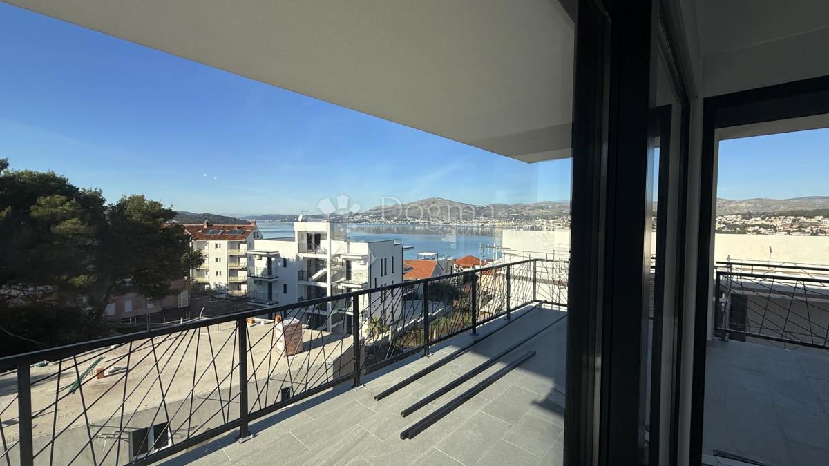 Stanovanje Okrug Gornji, Okrug, 100m2