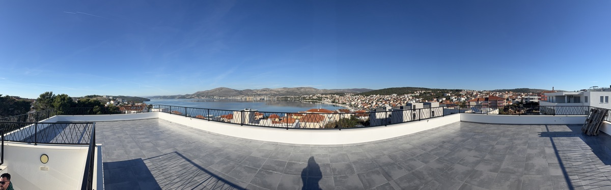 Stanovanje Okrug Gornji, Okrug, 100m2