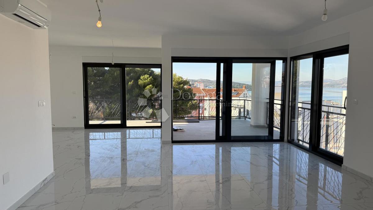 Stanovanje Okrug Gornji, Okrug, 100m2