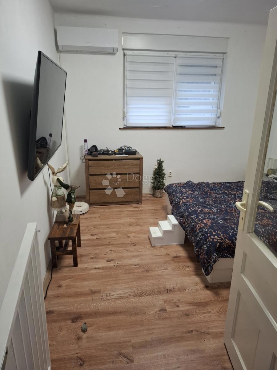 Hiša Retfala, Osijek, 90,40m2