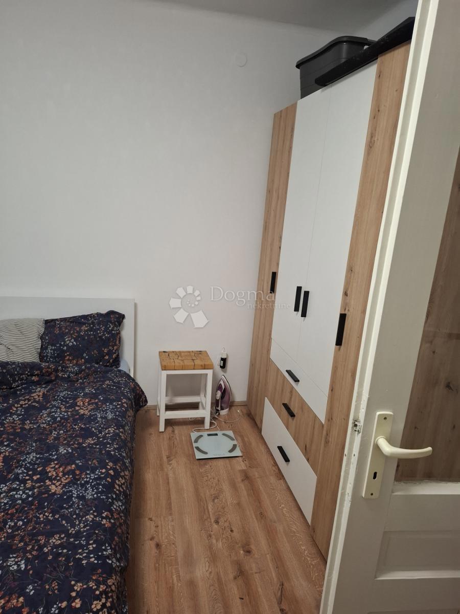 Hiša Retfala, Osijek, 90,40m2