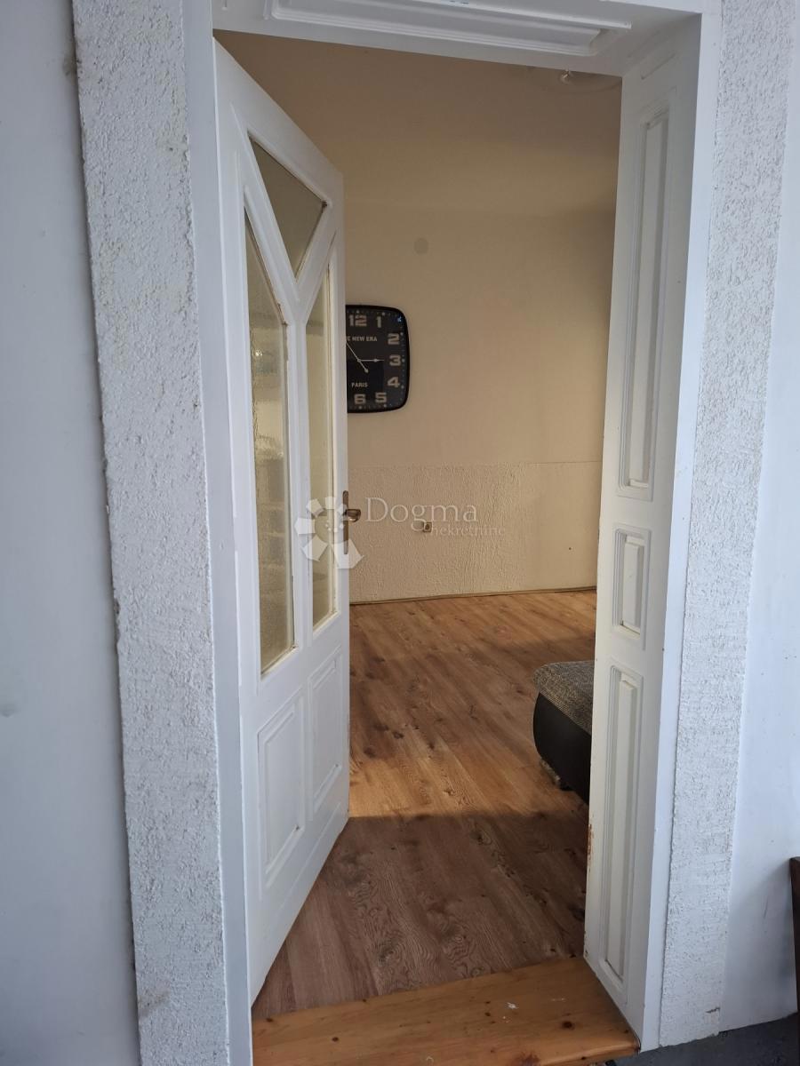 Hiša Retfala, Osijek, 90,40m2