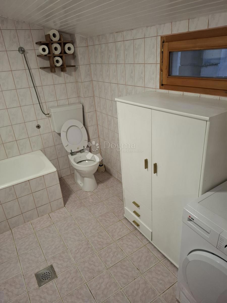 Hiša Retfala, Osijek, 90,40m2