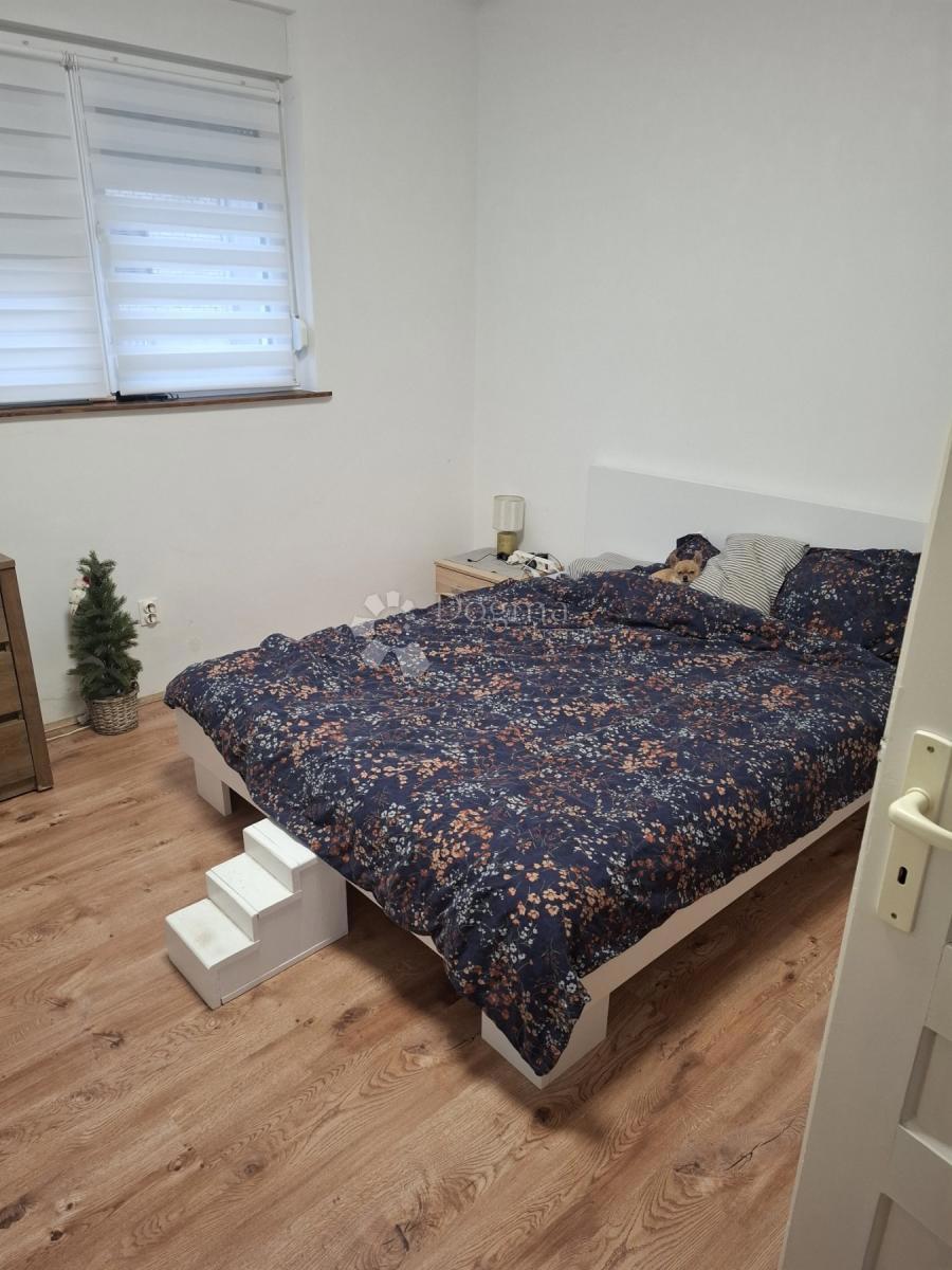 Hiša Retfala, Osijek, 90,40m2