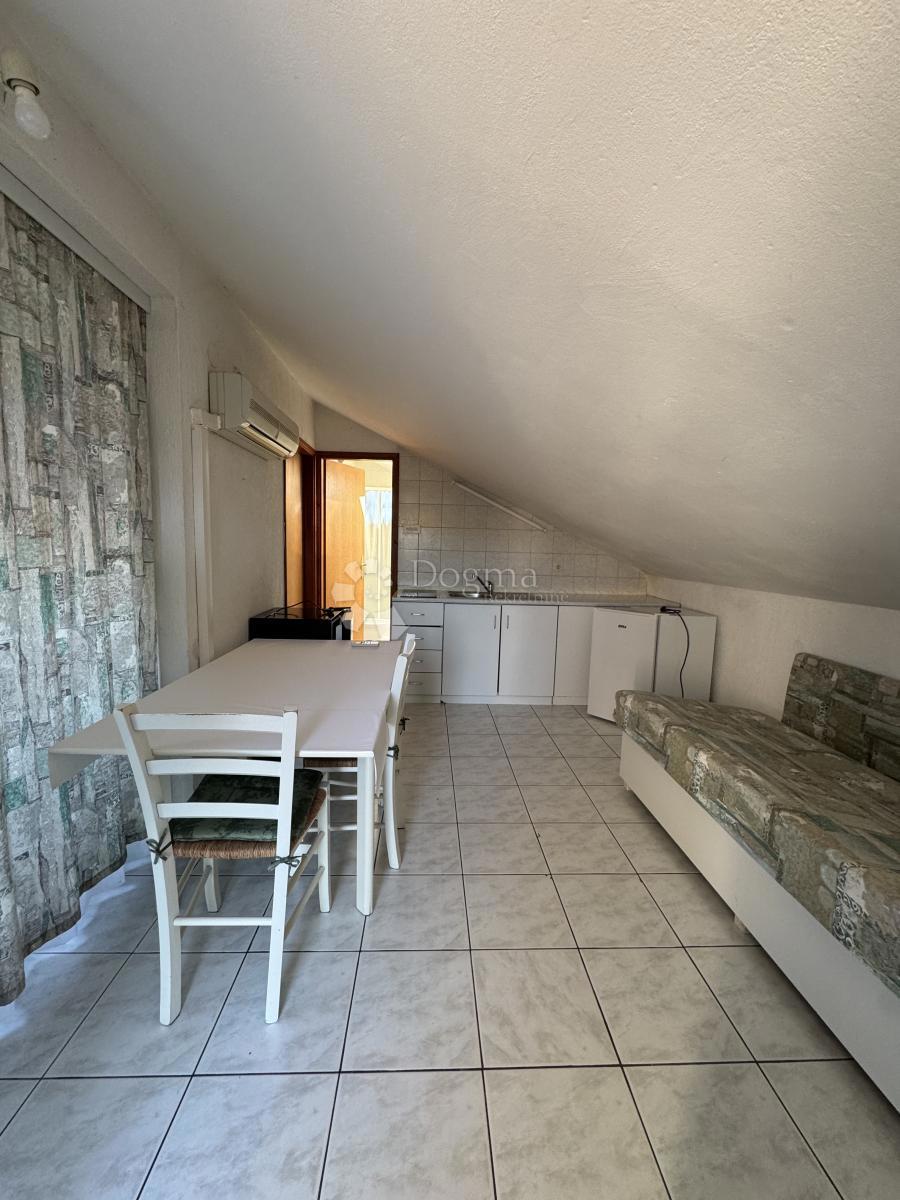 Hiša Šilo, Dobrinj, 350m2