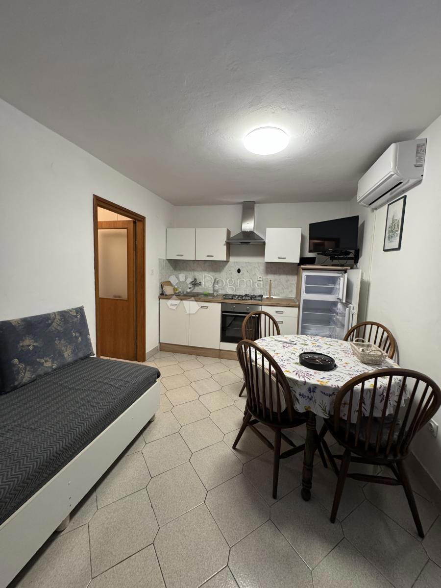 Hiša Šilo, Dobrinj, 350m2