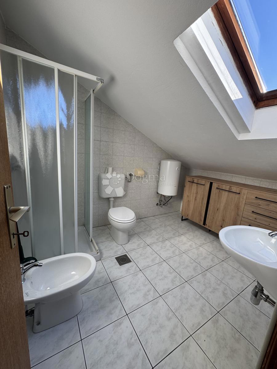 Hiša Šilo, Dobrinj, 350m2