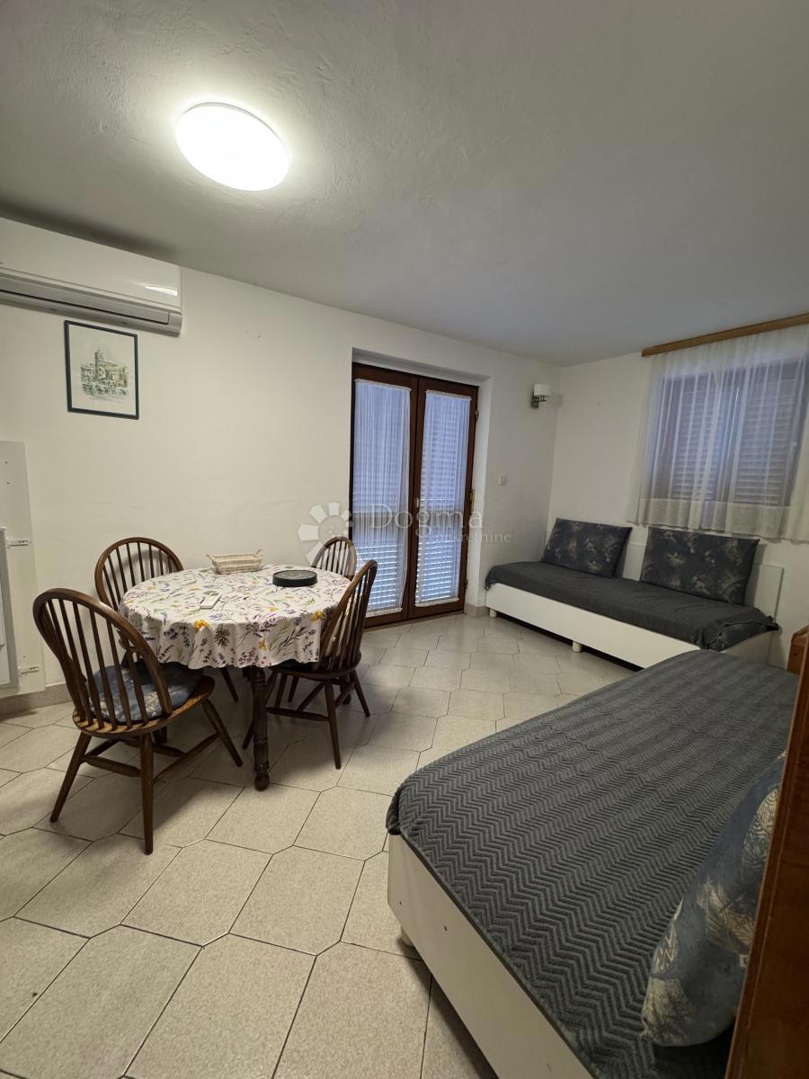 Hiša Šilo, Dobrinj, 350m2