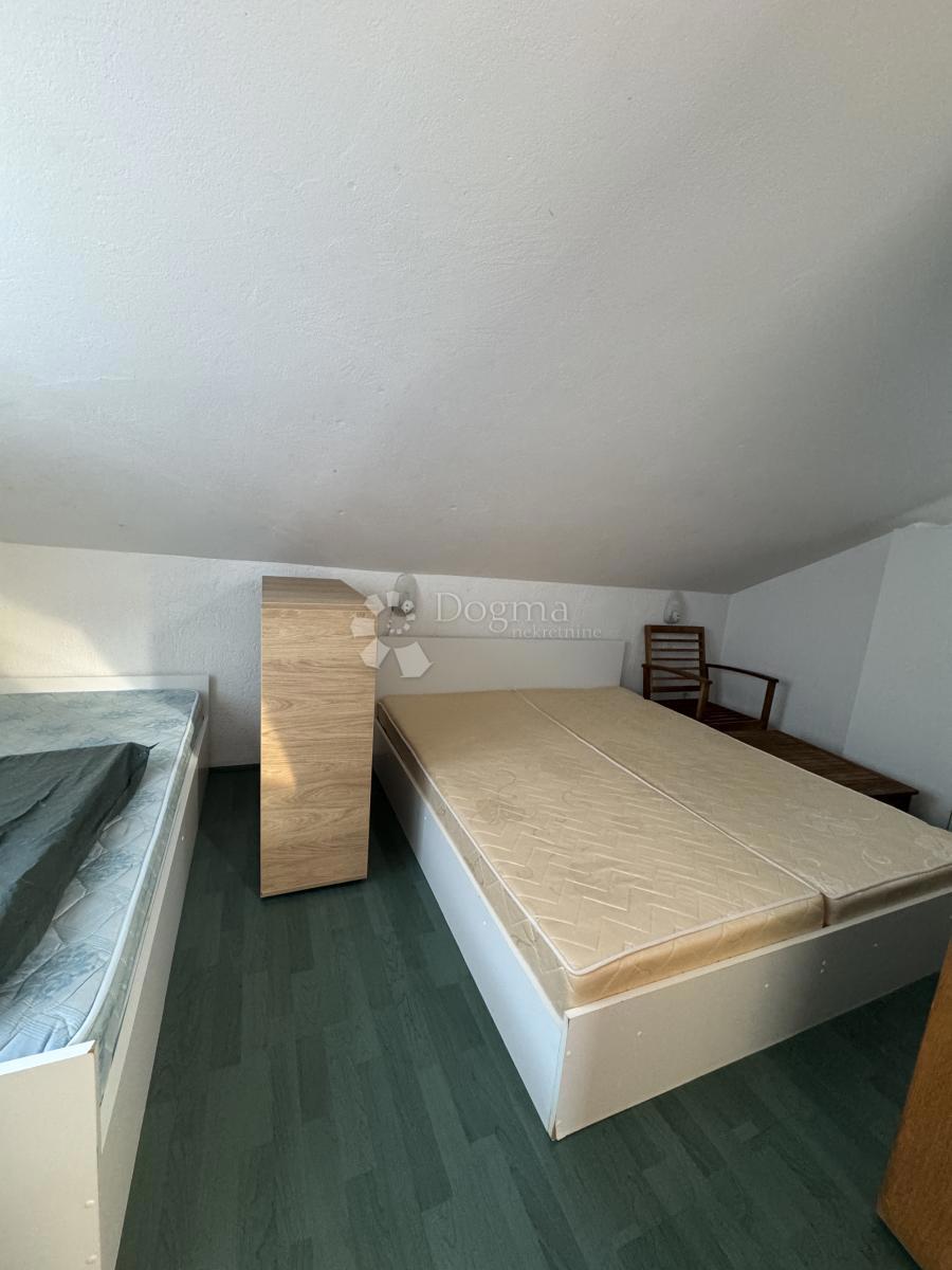 Hiša Šilo, Dobrinj, 350m2