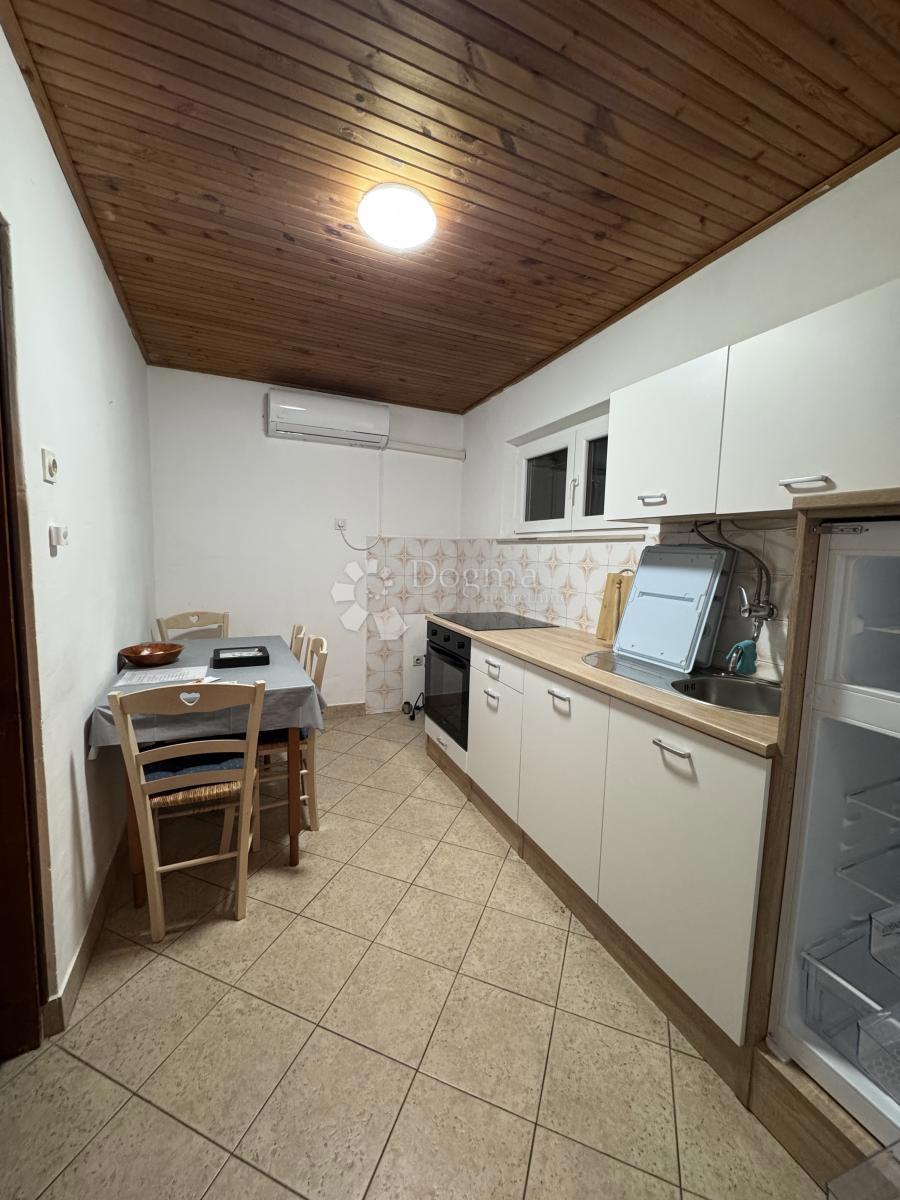 Hiša Šilo, Dobrinj, 350m2