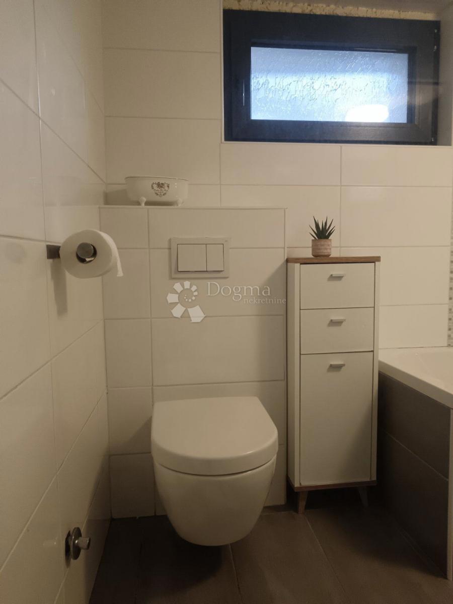 Hiša Sajmište, Vukovar, 224m2