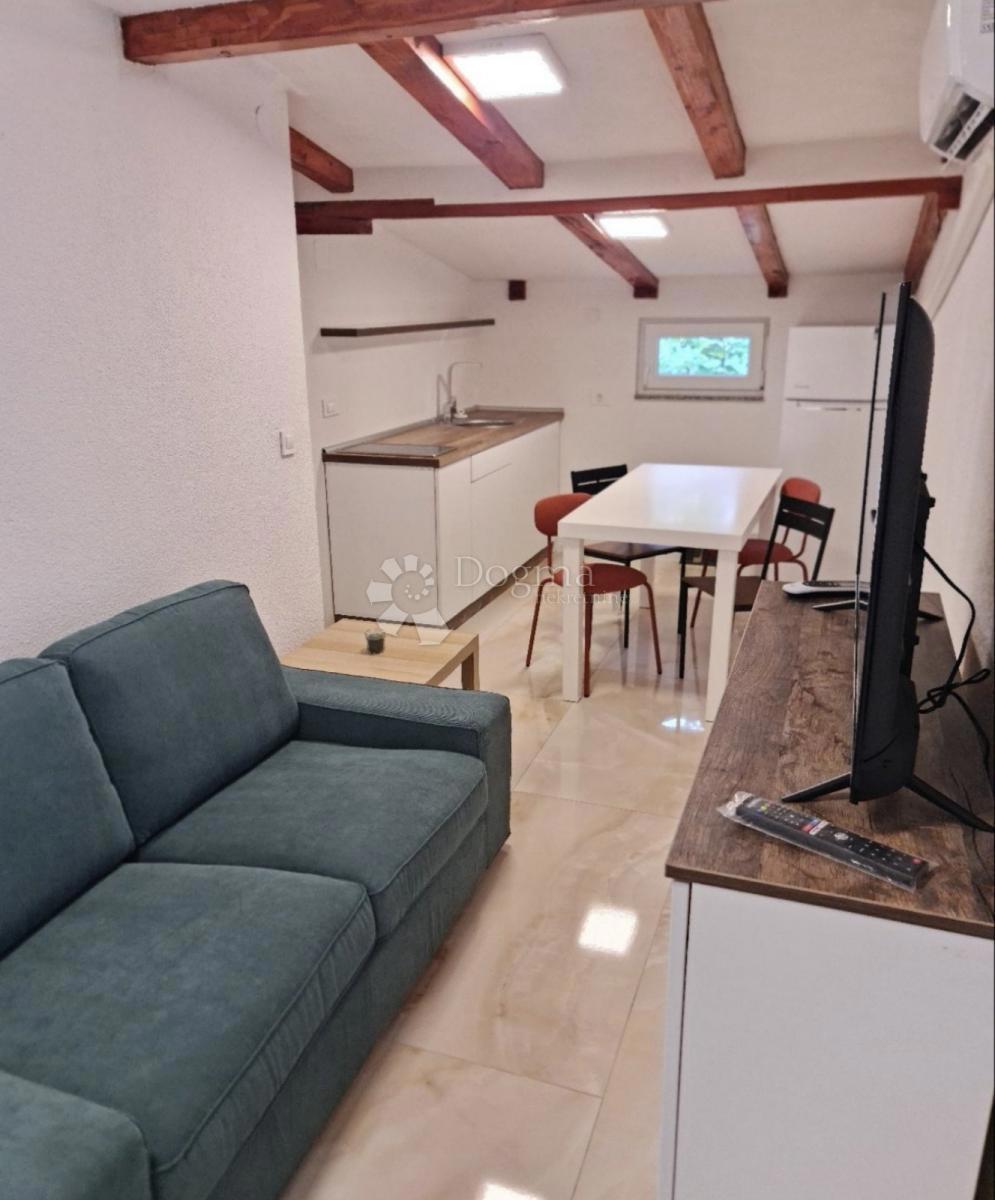 Hiša Kraljevica, 377m2