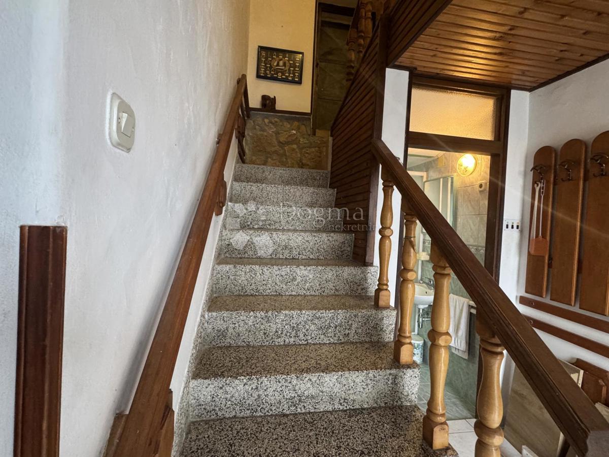 Hiša Grižane-Belgrad, Vinodolska Općina, 100m2