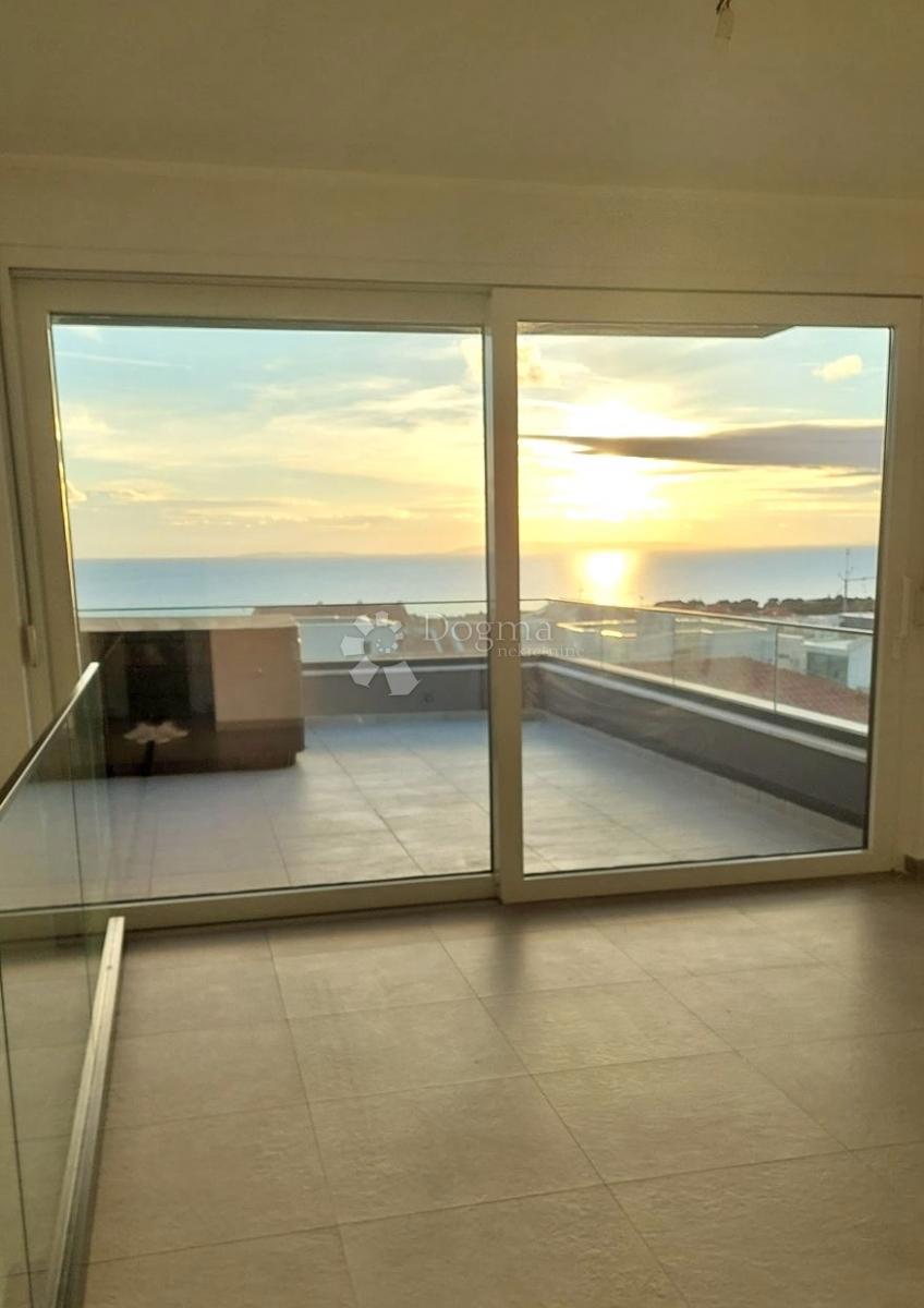 Stanovanje Novalja, 118,87m2