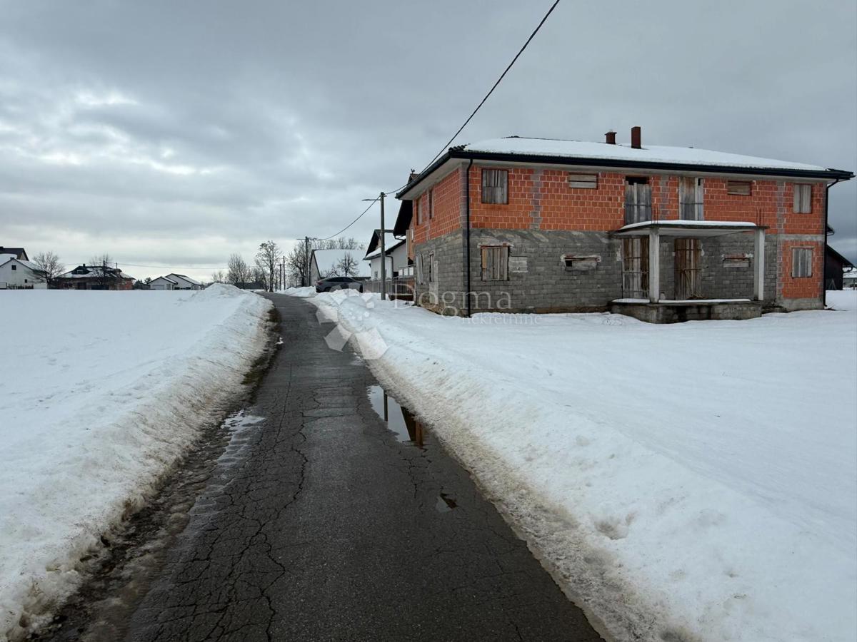 Hiša Centar, Gospić, 330m2