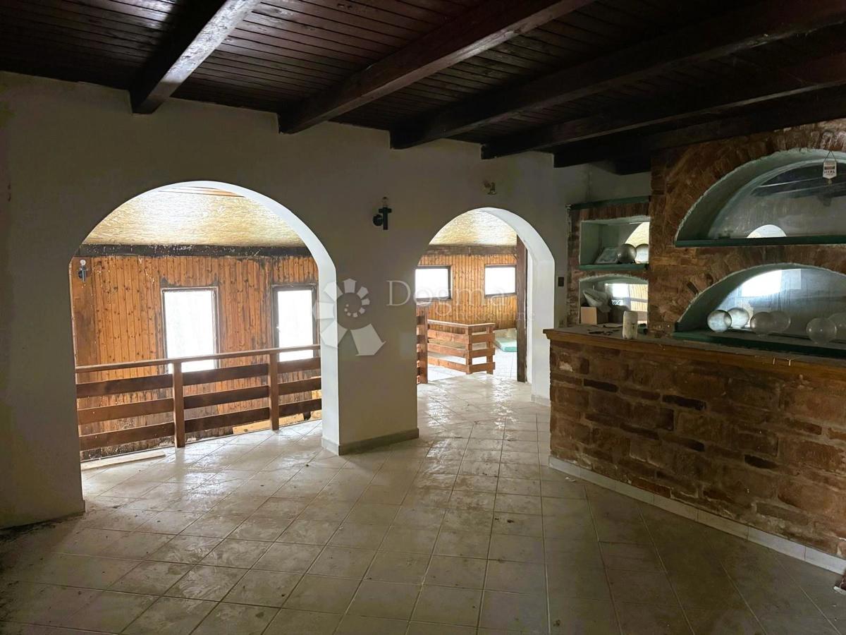 Poslovni prostor Banfi, Štrigova, 4.543m2