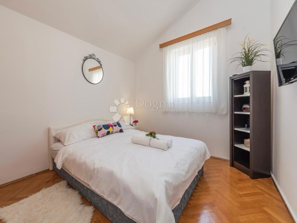 Hiša Privlaka, 270m2