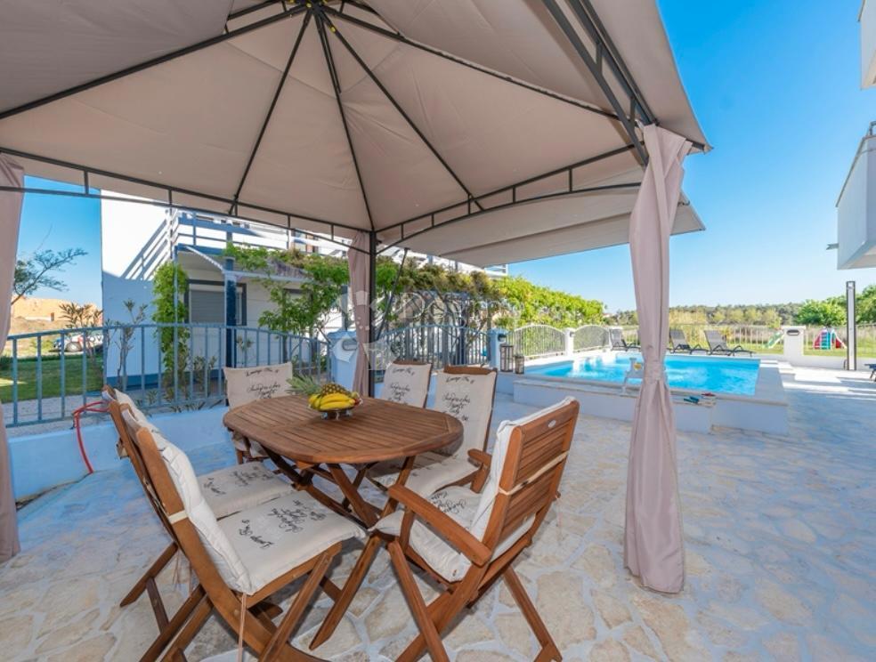 Hiša Privlaka, 270m2