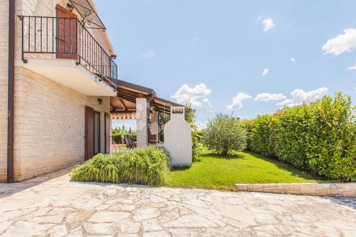 Hiša Višnjan, 200m2