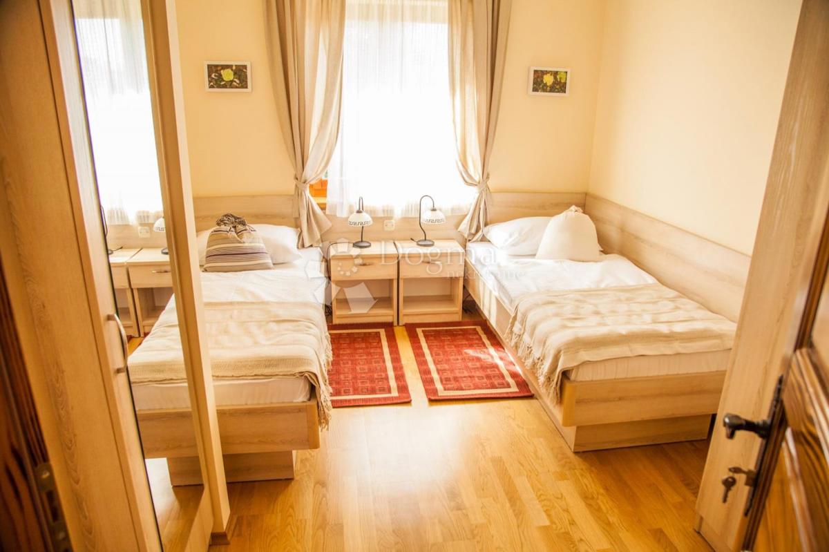 Hiša Višnjan, 200m2