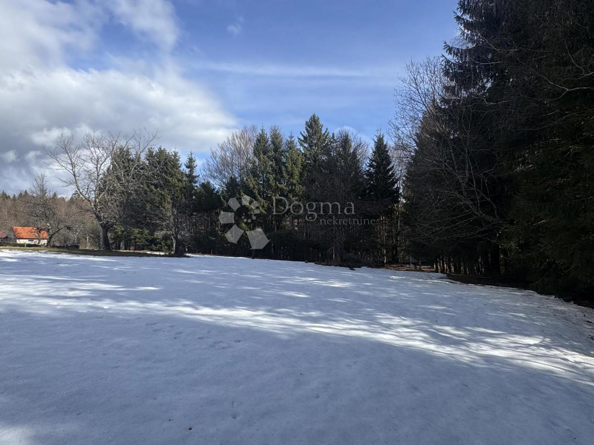 Zazidljivo zemljišče Hlevci, Skrad, 1.757m2