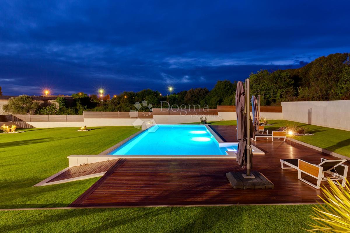 Hiša Bili brig, Zadar, 544m2