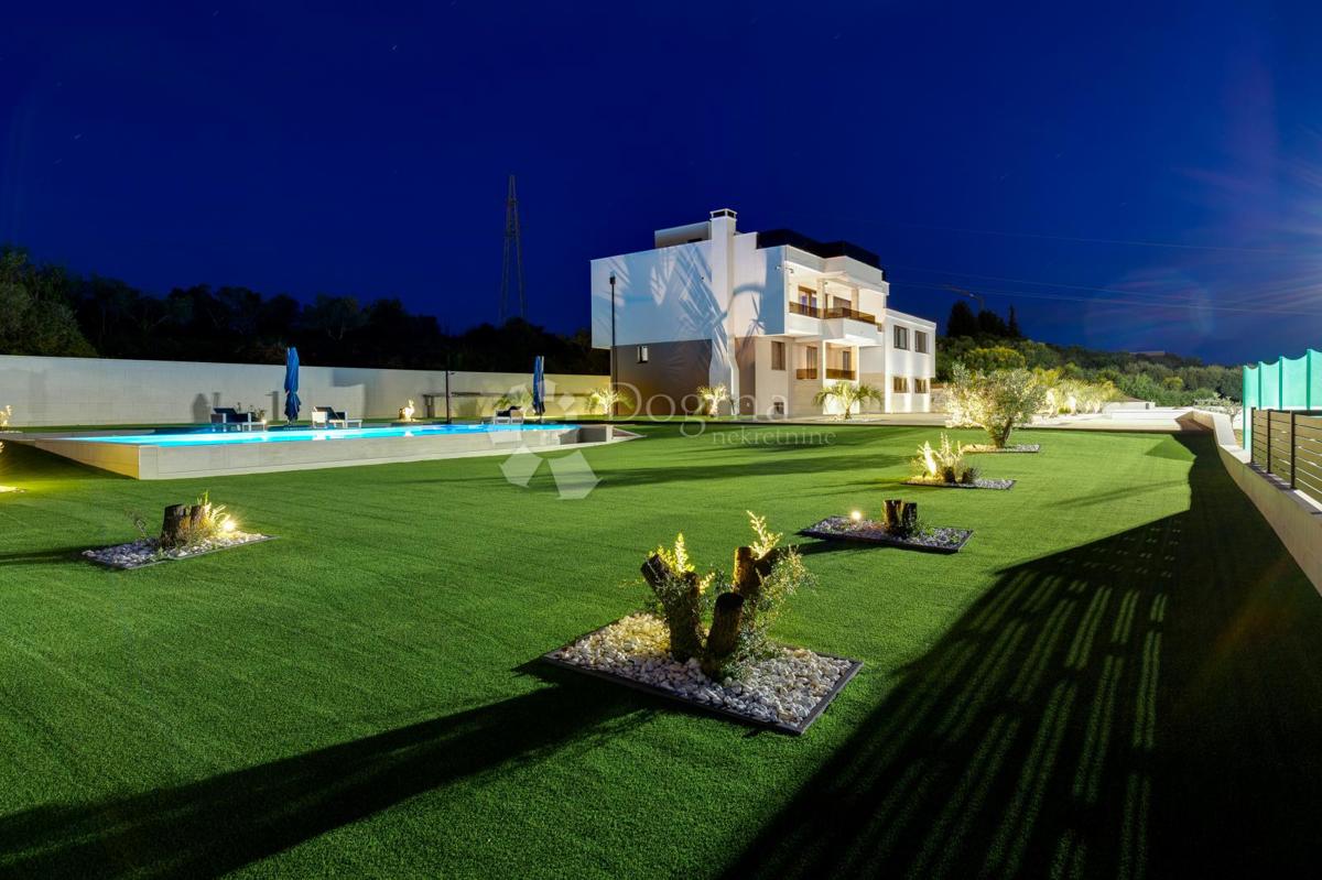 Hiša Bili brig, Zadar, 544m2