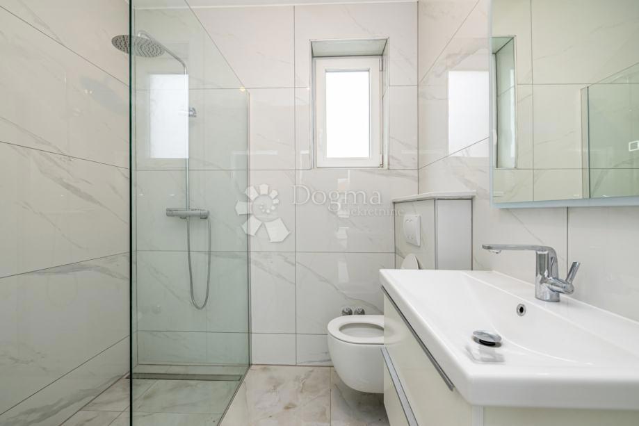 Hiša Malinska, Malinska-Dubašnica, 162m2